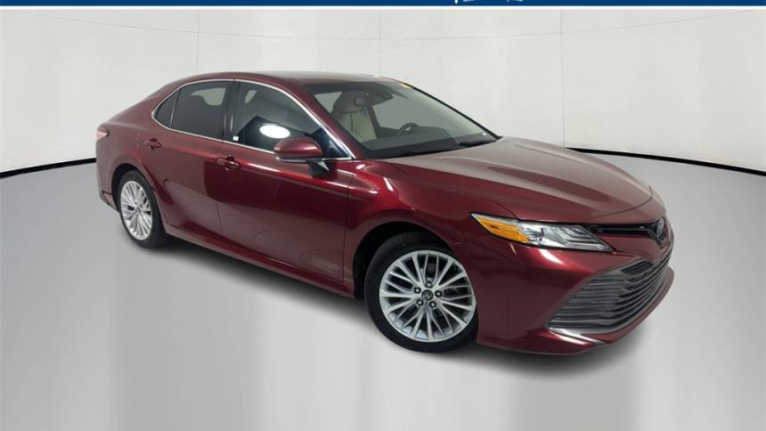 2020 Toyota Camry XLE — Sedan — 32,423 mi — West Palm Beach, FL