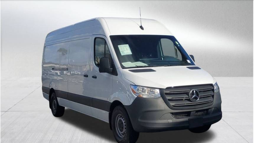 2024 Mercedes-Benz Sprinter Crew Van 2500 — Cargo Van — 3,090 mi — Miami, FL