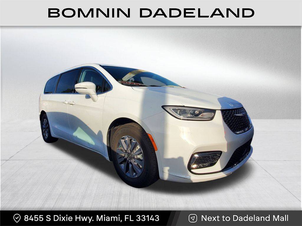 2022 Chrysler Pacifica Hybrid Touring L — Minivan — 27,349 mi — Miami, FL