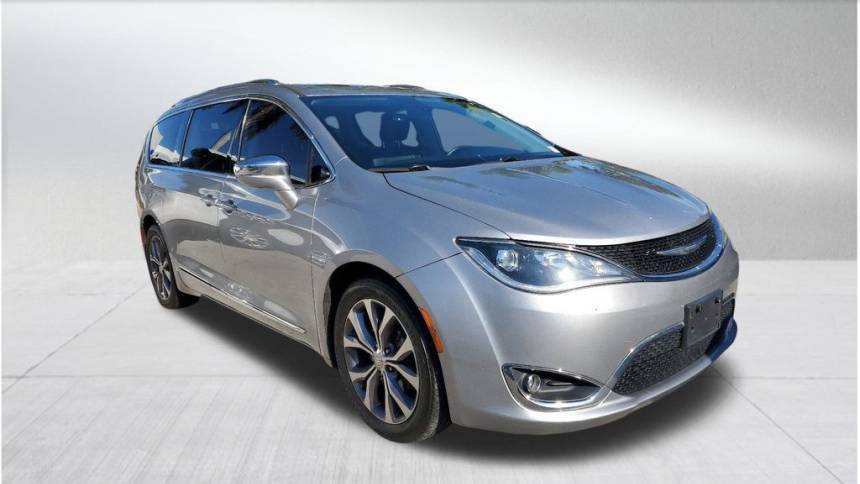 2017 Chrysler Pacifica Limited — Minivan — 125,674 mi — Miami, FL