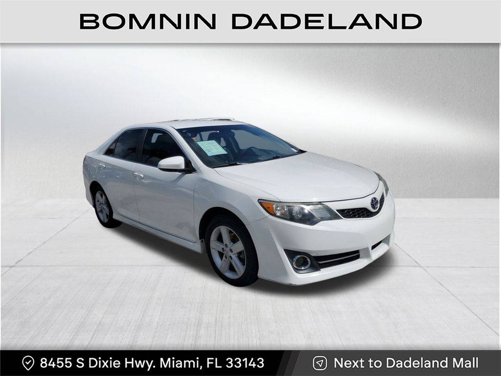 2014 Toyota Camry SE — Sedan — 131,355 mi — Miami, FL