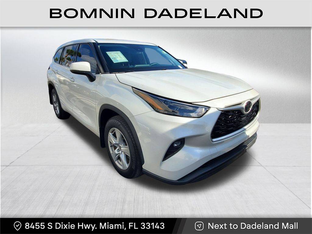 2022 Toyota Highlander LE — SUV — 23,759 mi — Miami, FL