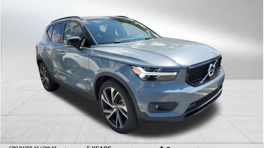 2022 Volvo XC40 T4 R-Design