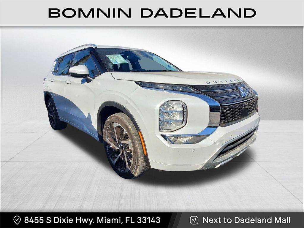2022 Mitsubishi Outlander SEL — SUV — 11,012 mi — Miami, FL