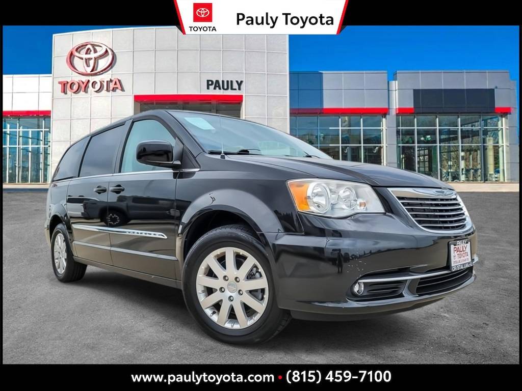 2014 Chrysler Town & Country Touring — Minivan — 95,442 mi — Crystal Lake, IL