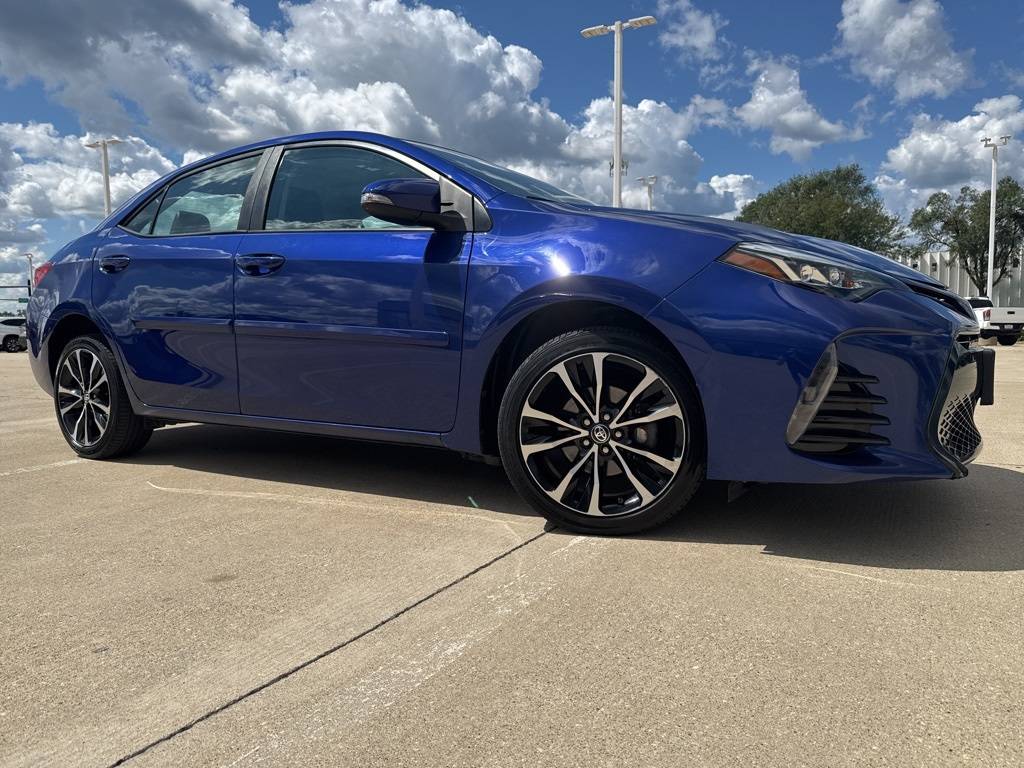 2018 Toyota Corolla SE — Sedan — 111,915 mi — Crystal Lake, IL