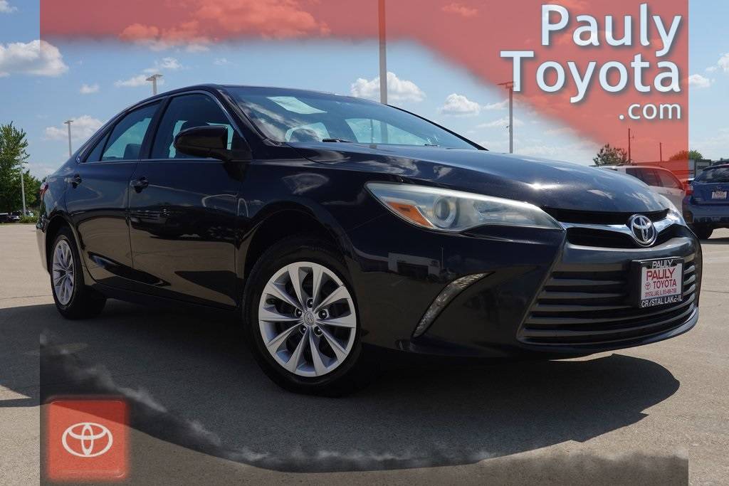 2015 Toyota Camry LE — Sedan — 192,162 mi — Crystal Lake, IL