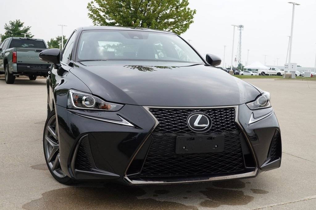 2017 Lexus IS IS 300 — Sedan — 27,813 mi — Crystal Lake, IL