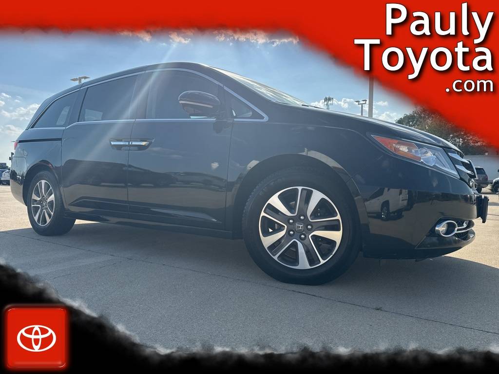 2016 Honda Odyssey Touring — Minivan — 114,139 mi — Crystal Lake, IL