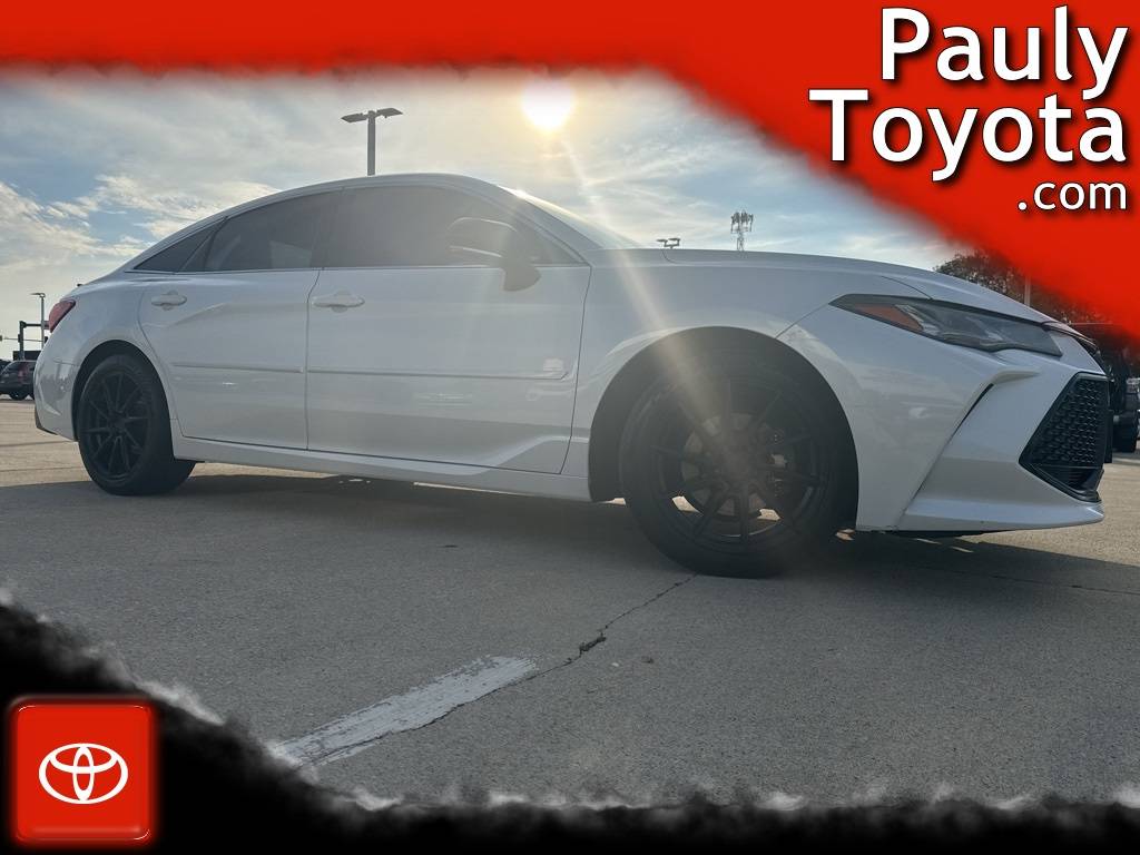 2019 Toyota Avalon Touring — Sedan — 90,249 mi — Crystal Lake, IL