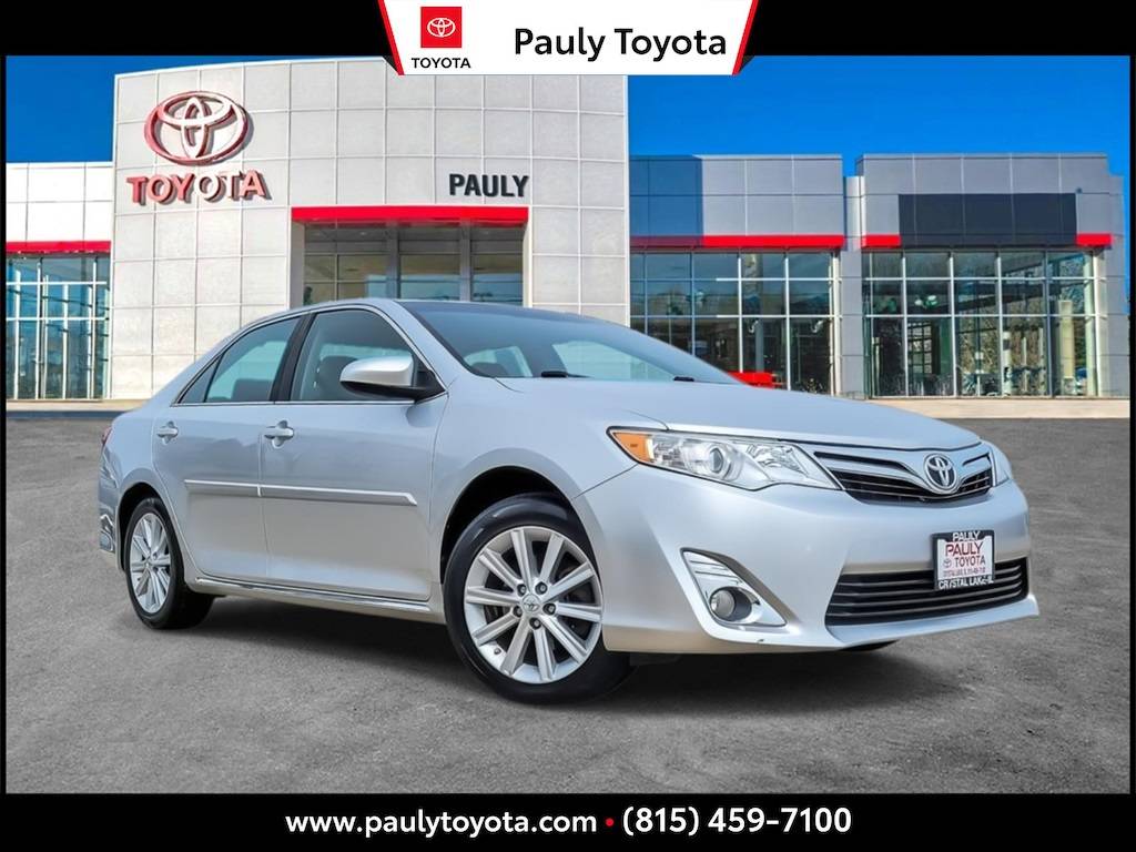2014 Toyota Camry XLE — Sedan — 171,930 mi — Crystal Lake, IL