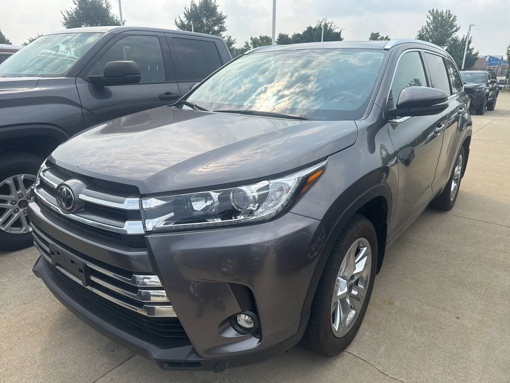 2019 Toyota Highlander Limited — SUV — 31,212 mi — Crystal Lake, IL