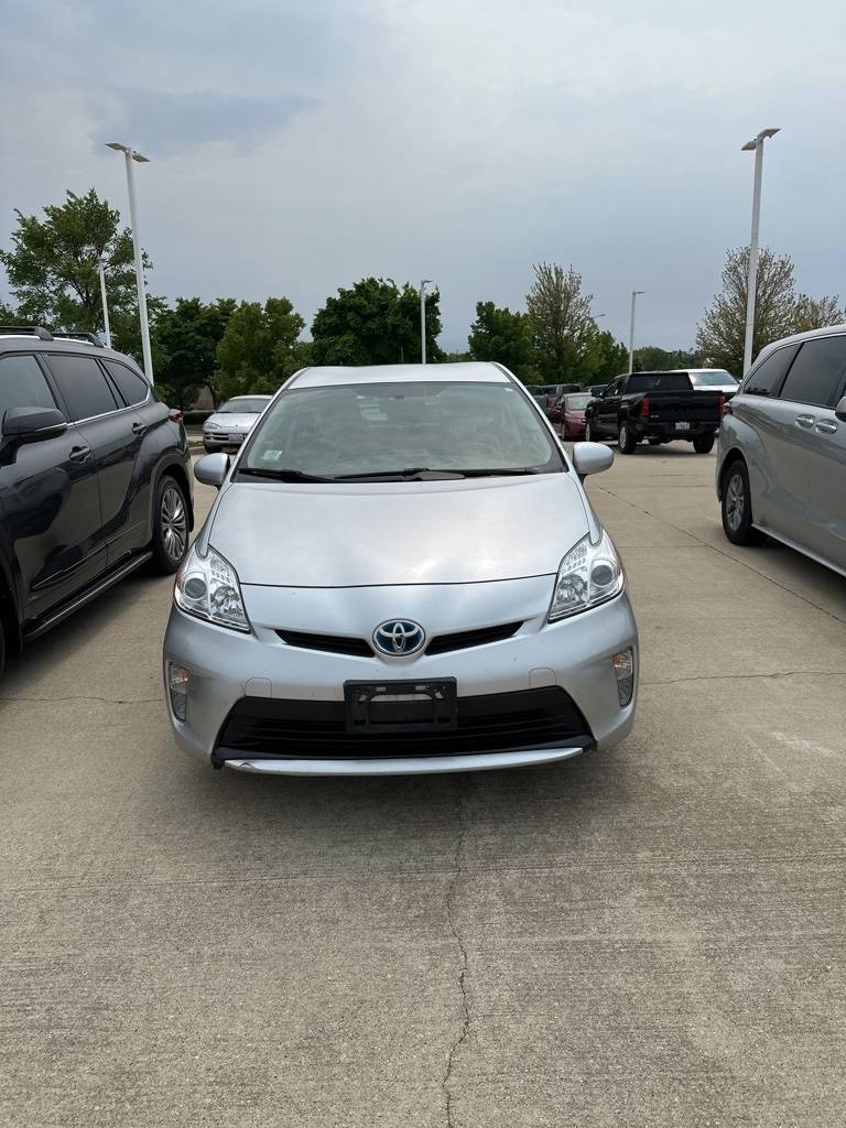 2015 Toyota Prius Three — Hatchback — 87,063 mi — Crystal Lake, IL