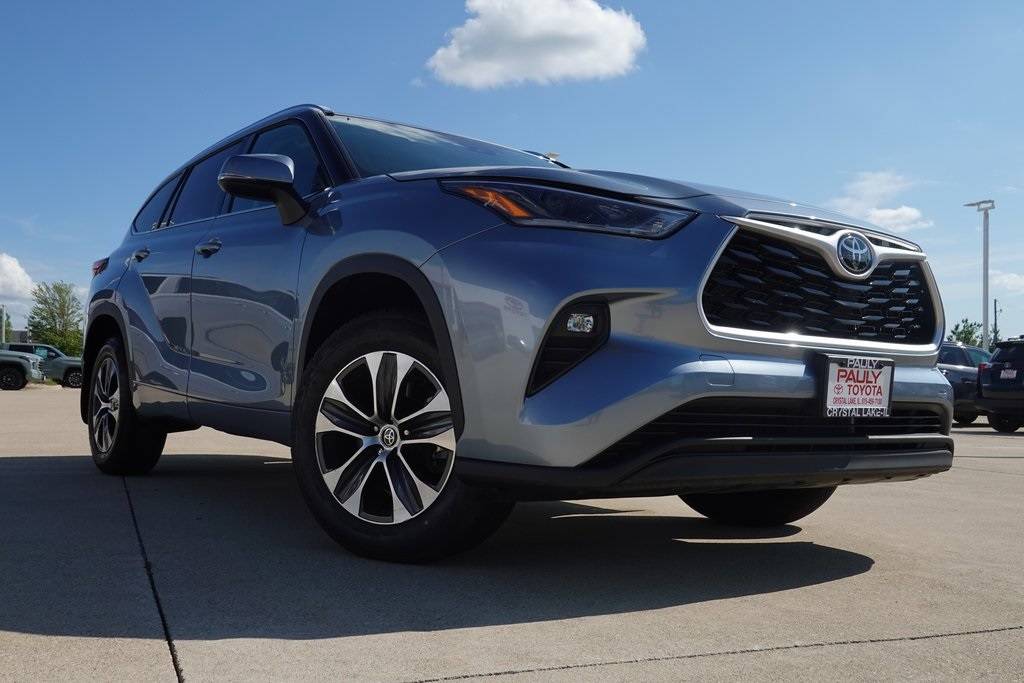 2021 Toyota Highlander XLE — SUV — 30,893 mi — Crystal Lake, IL