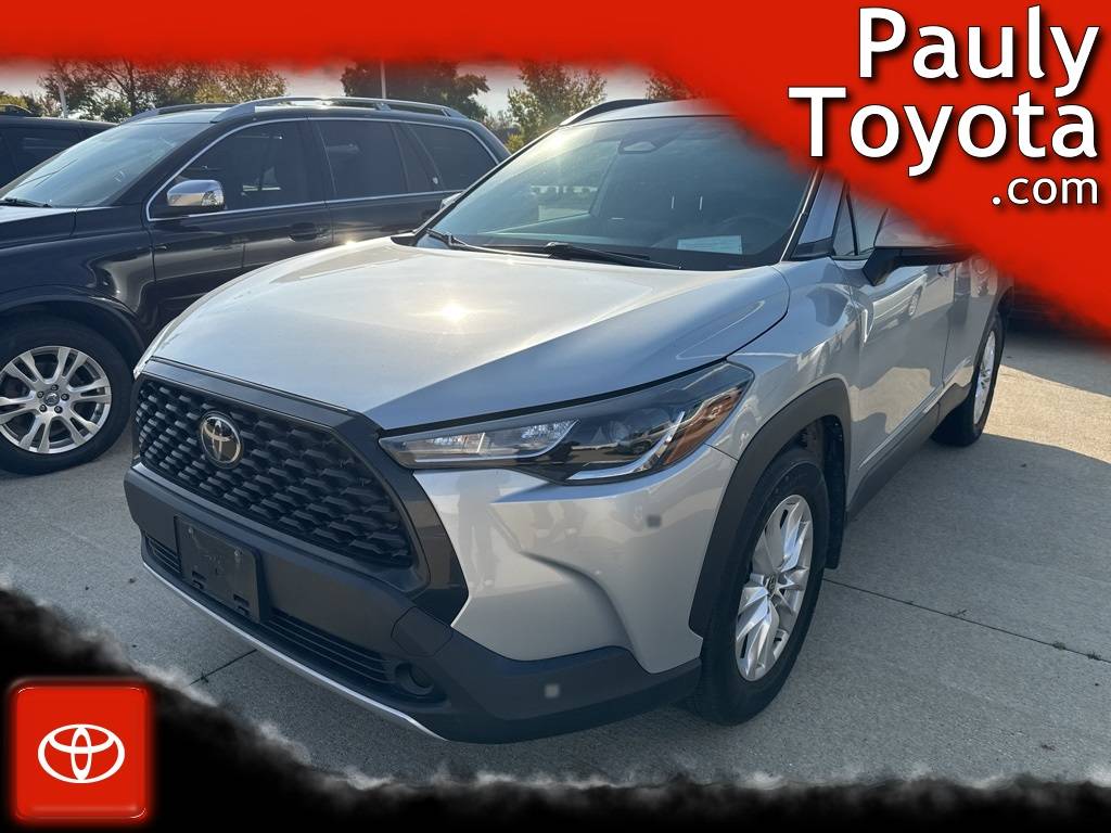 2023 Toyota Corolla Cross LE — SUV — 18,342 mi — Crystal Lake, IL