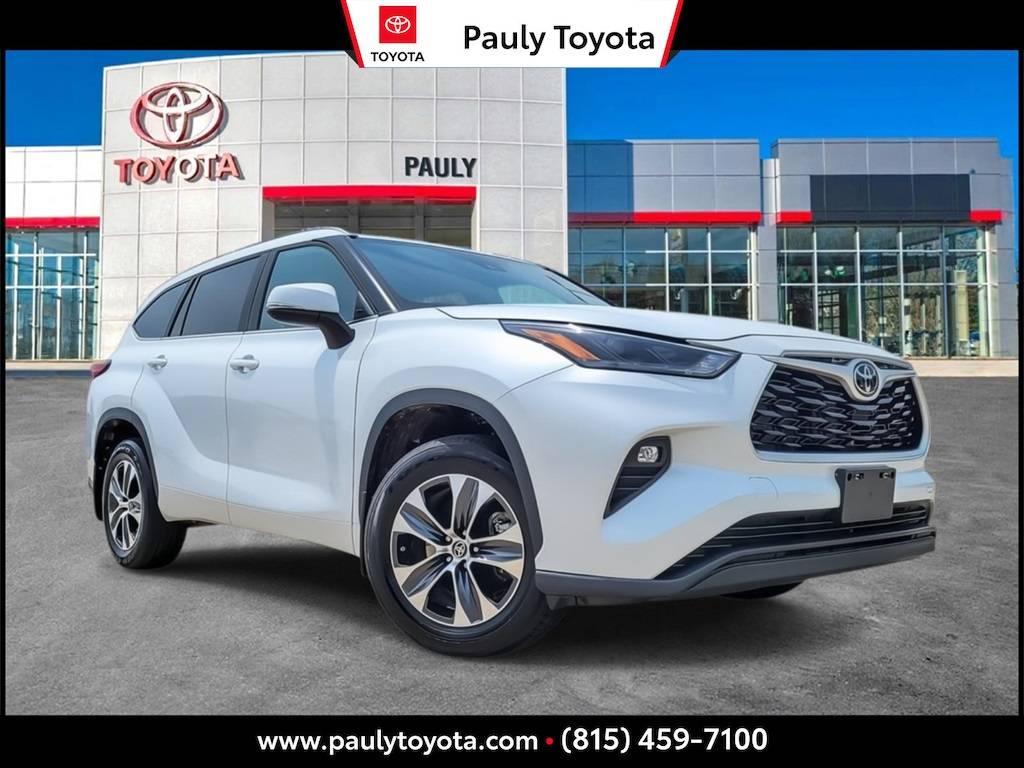 2023 Toyota Highlander XLE — SUV — 24,412 mi — Crystal Lake, IL