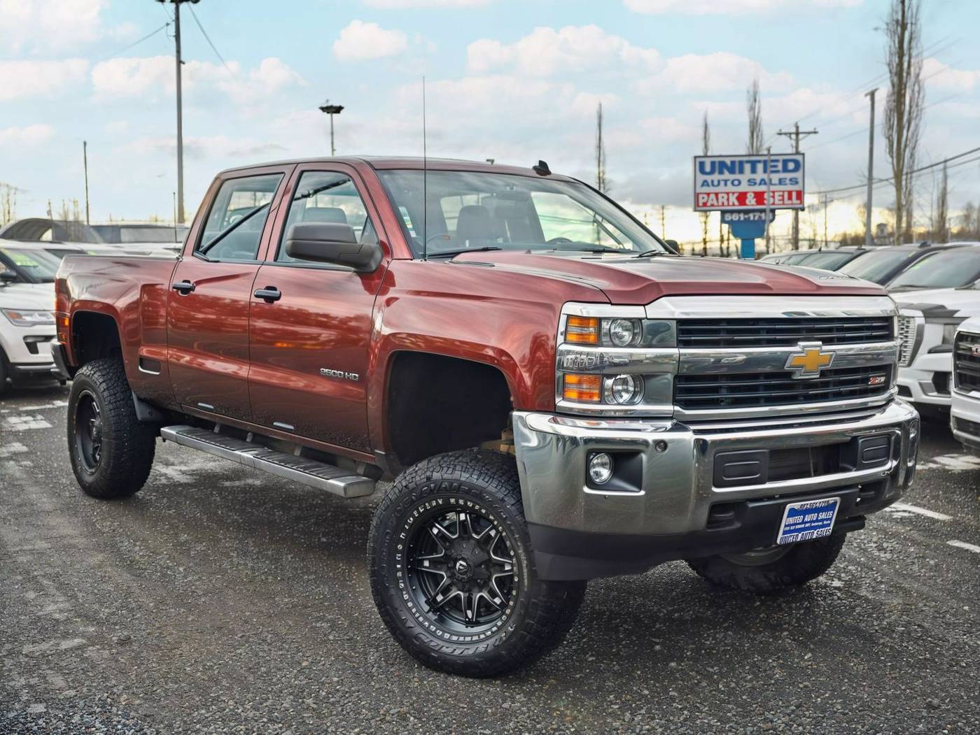 2015 Chevrolet Silverado 2500HD LT — Pickup Truck — 125,312 mi — Anchorage, AK