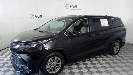 2024 Toyota Sienna LE — Minivan — 24,567 mi — Virginia Beach, VA
