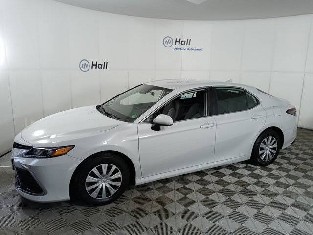 2022 Toyota Camry Hybrid LE — Sedan — 30,913 mi — Virginia Beach, VA
