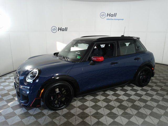 2025 MINI Hardtop Cooper S — Hatchback — 2,416 mi — Virginia Beach, VA