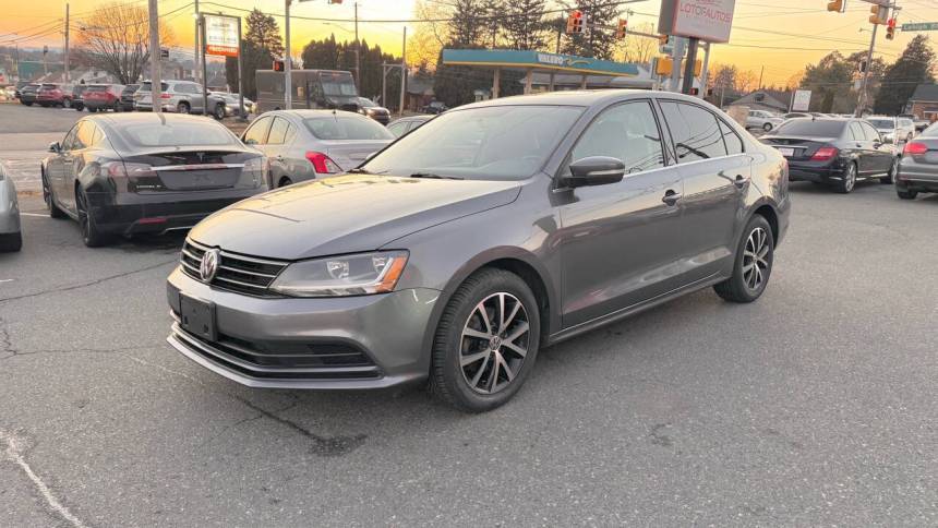 2017 Volkswagen Jetta 1.4T SE — Sedan — 111,519 mi — Allentown, PA