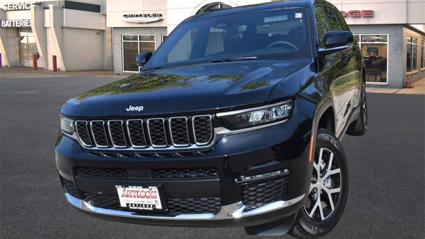 2024 Jeep Grand Cherokee Limited — SUV — 4,290 mi — Antioch, IL