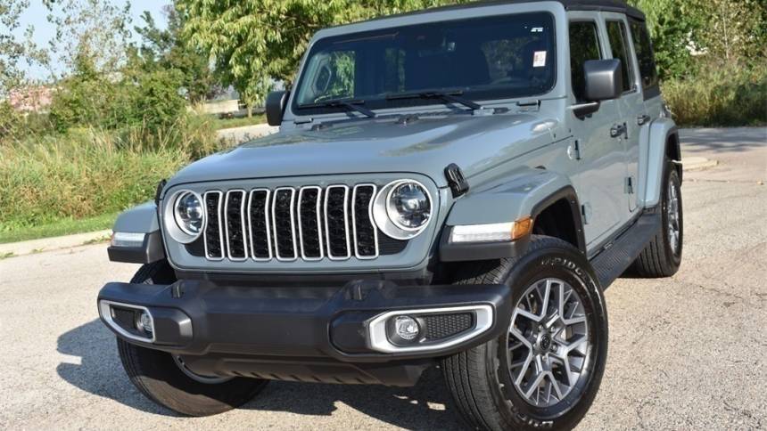 2024 Jeep Wrangler Sahara — SUV — 14,450 mi — Antioch, IL
