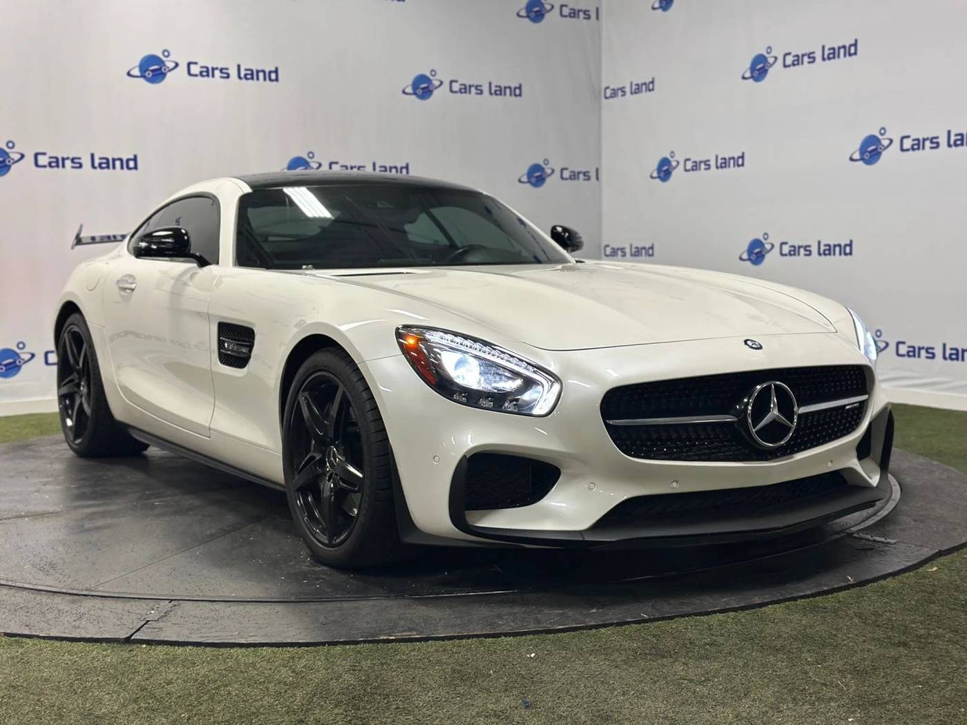 2017 Mercedes-Benz AMG GT Standard