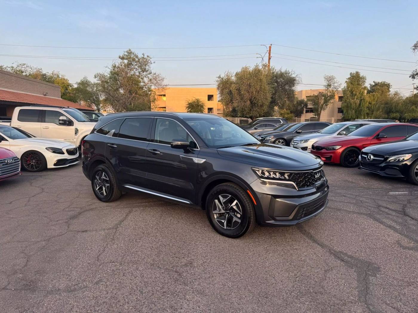 2022 Kia Sorento Hybrid S — SUV — 73,218 mi — Scottsdale, AZ