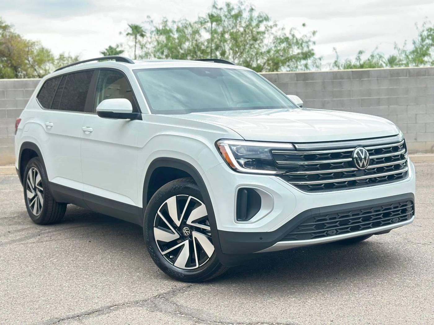 2025 Volkswagen Atlas SE with Technology — SUV — 78 mi — Scottsdale, AZ