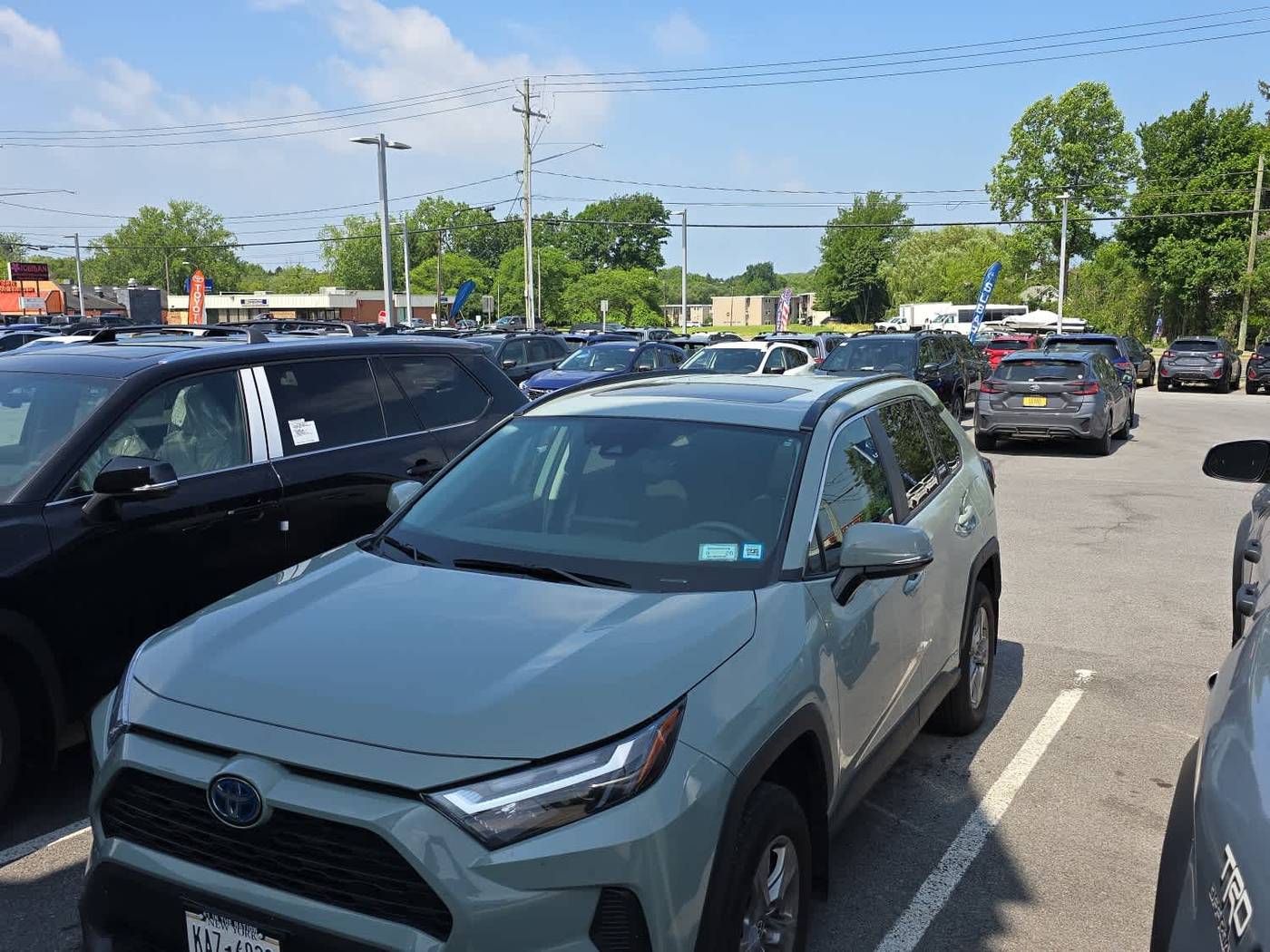 2022 Toyota RAV4 Hybrid XLE — SUV — 26,791 mi — Auburn, NY