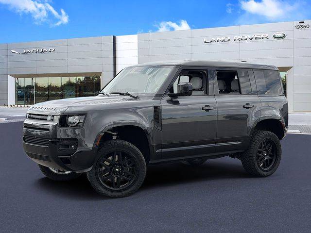2025 Land Rover Defender V8