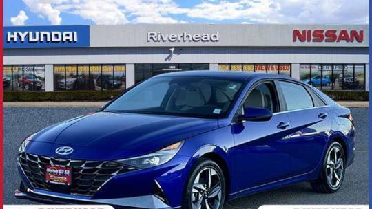 2023 Hyundai Elantra Hybrid Limited — Sedan — 5,850 mi — Riverhead, NY