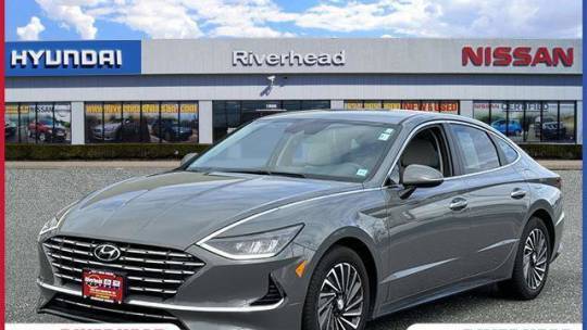 2023 Hyundai Sonata Hybrid SEL — Sedan — 33,209 mi — Riverhead, NY