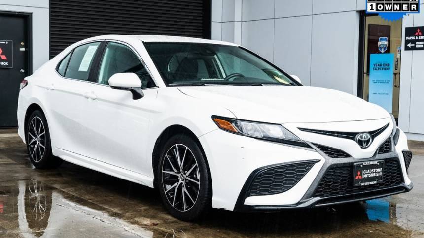 2023 Toyota Camry SE — Sedan — 28,395 mi — Milwaukie, OR