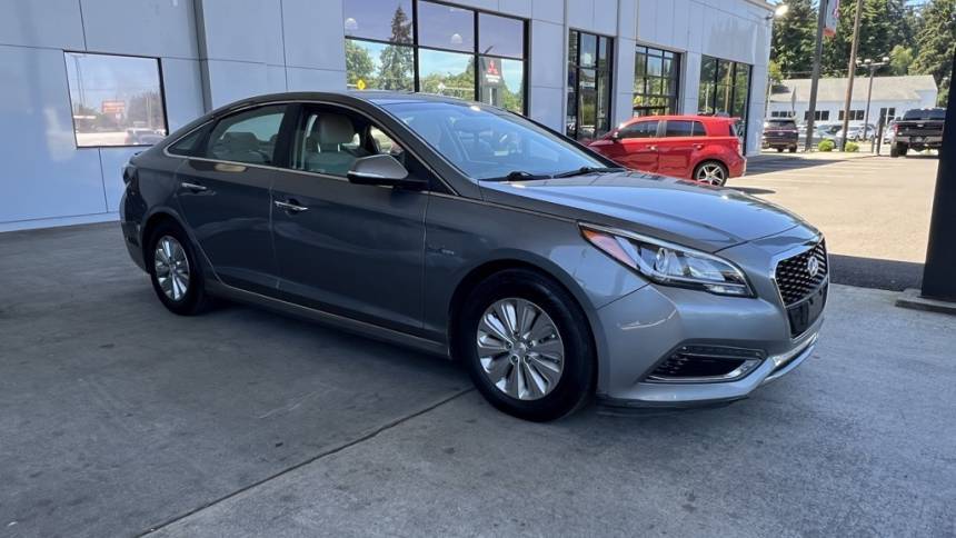 2017 Hyundai Sonata Hybrid SE — Sedan — 55,060 mi — Milwaukie, OR