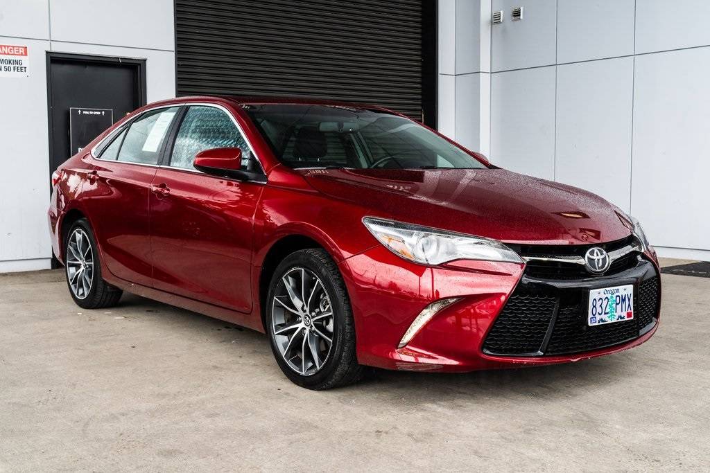 2017 Toyota Camry XLE — Sedan — 94,437 mi — Milwaukie, OR