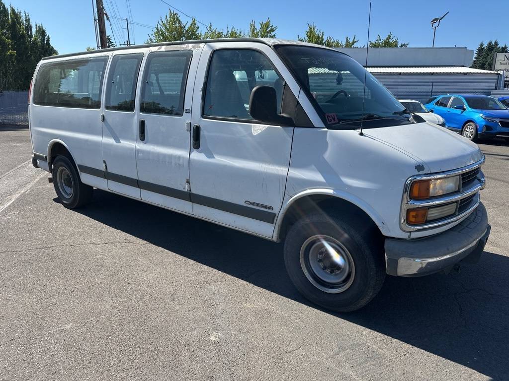 2001 Chevrolet Express Van Base — Passenger Van — 238,023 mi — Milwaukie, OR