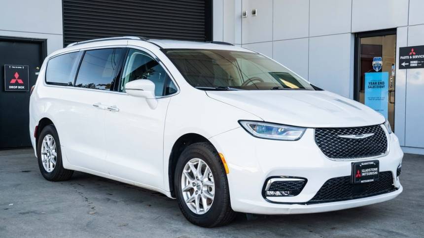 2021 Chrysler Pacifica Touring L — Minivan — 64,162 mi — Milwaukie, OR