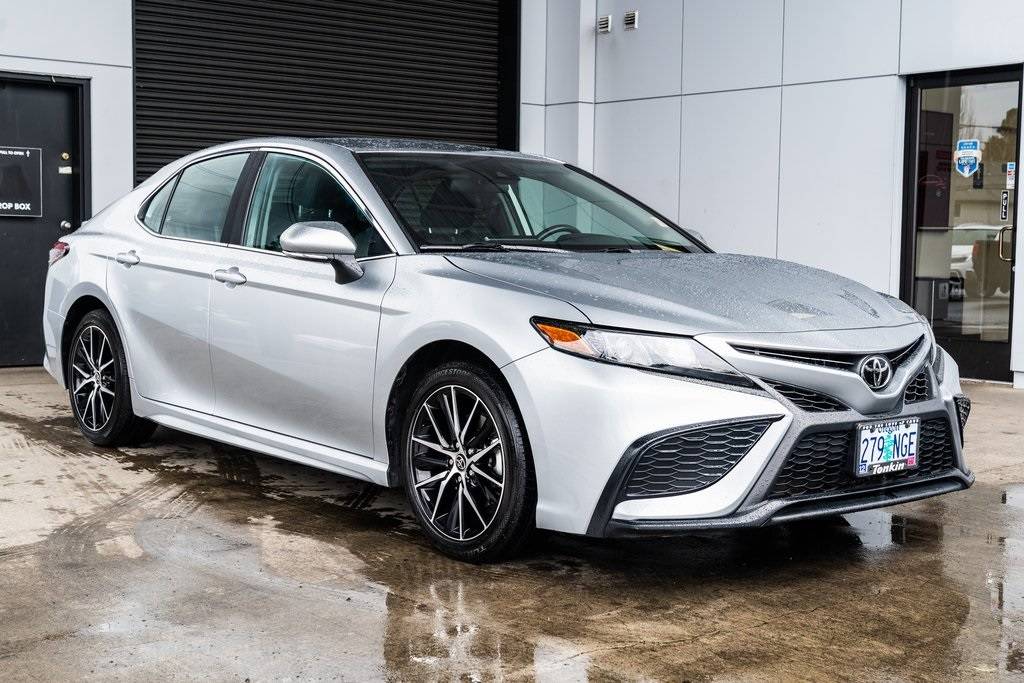 2022 Toyota Camry SE — Sedan — 16,364 mi — Milwaukie, OR