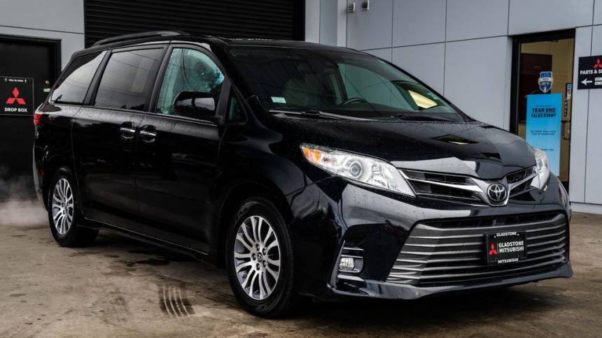 2019 Toyota Sienna XLE — Minivan — 93,309 mi — Milwaukie, OR