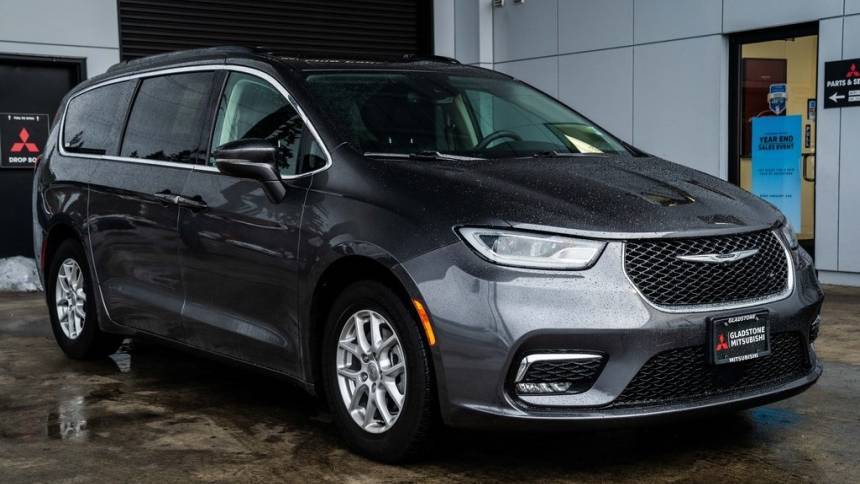 2022 Chrysler Pacifica Touring L — Minivan — 59,404 mi — Milwaukie, OR