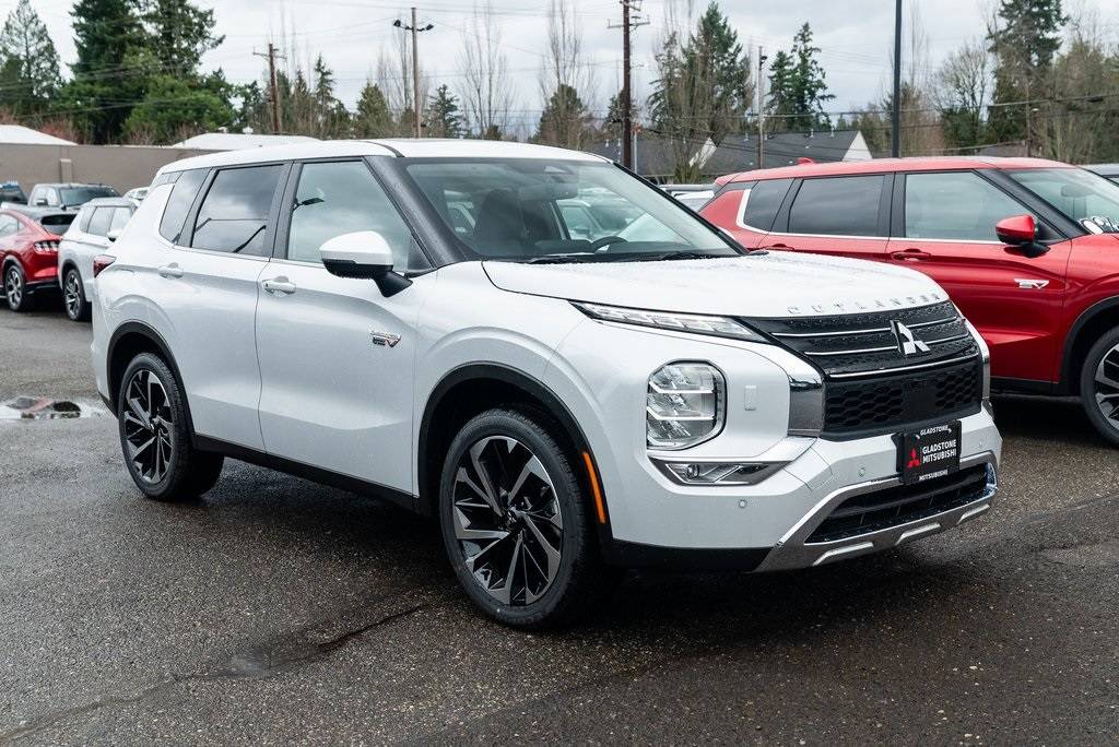 2025 Mitsubishi Outlander PHEV SE