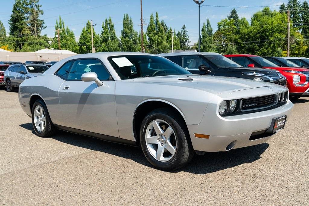 2009 Dodge Challenger SE — Coupe — 65,700 mi — Milwaukie, OR
