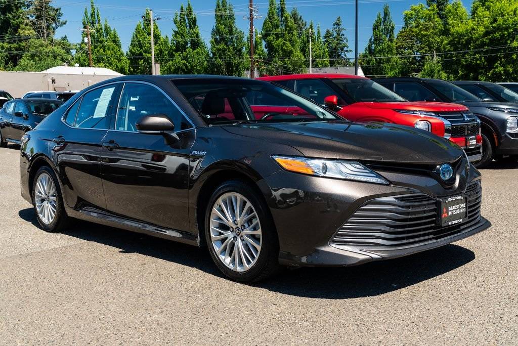 2019 Toyota Camry Hybrid XLE — Sedan — 87,307 mi — Milwaukie, OR