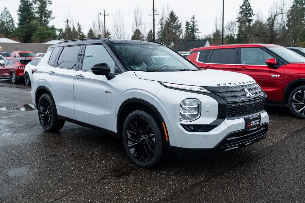 2025 Mitsubishi Outlander PHEV SEL Black Edition