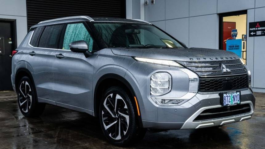 2022 Mitsubishi Outlander SEL Special Edition — SUV — 23,221 mi — Milwaukie, OR