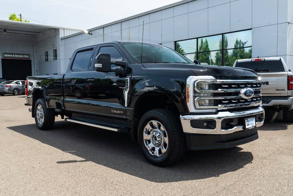 2023 Ford Super Duty F-350 LARIAT — Pickup Truck — 64,526 mi — Milwaukie, OR