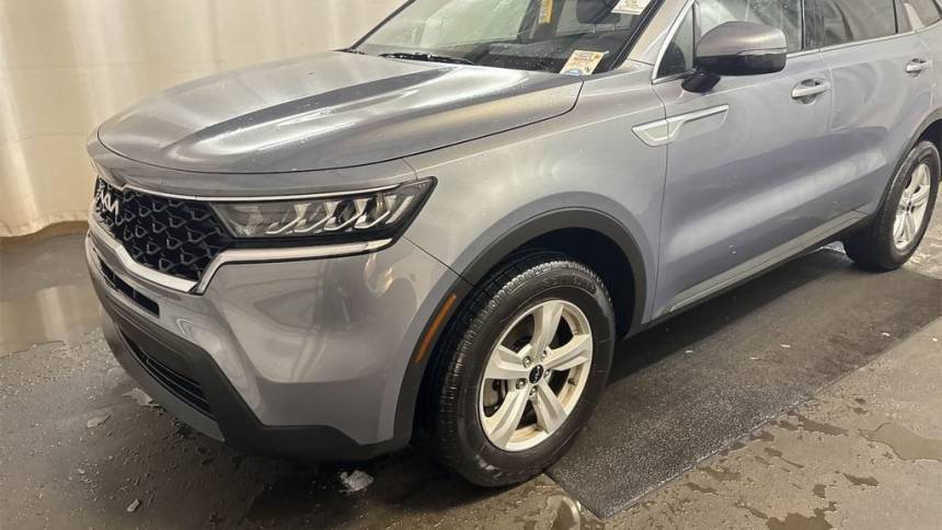 2023 Kia Sorento LX — SUV — 52,798 mi — Milwaukie, OR