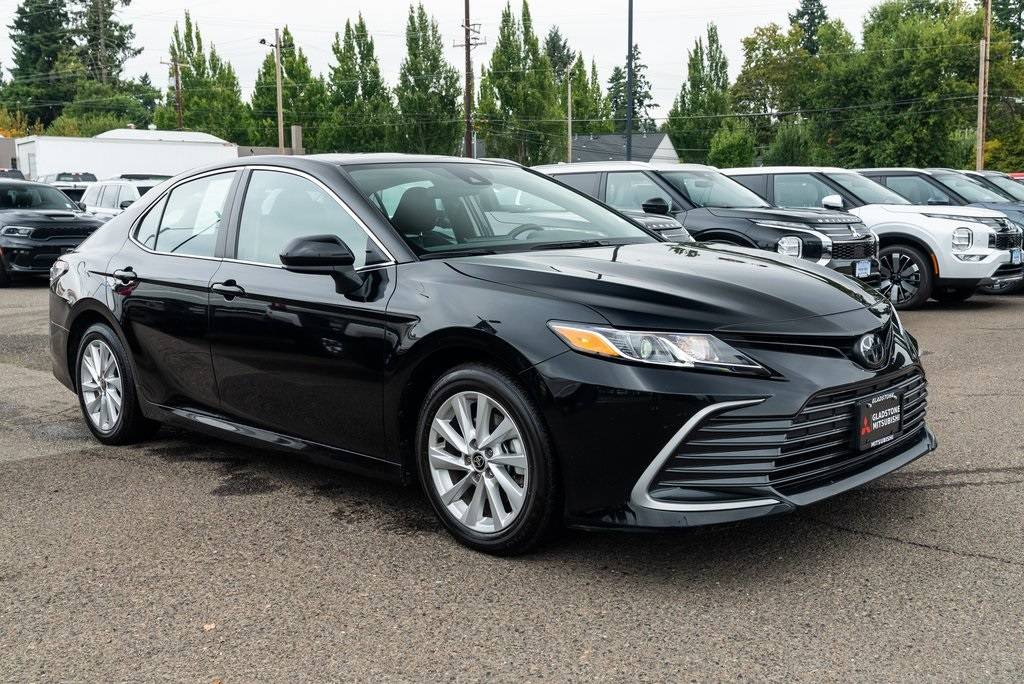 2024 Toyota Camry LE — Sedan — 24,291 mi — Milwaukie, OR